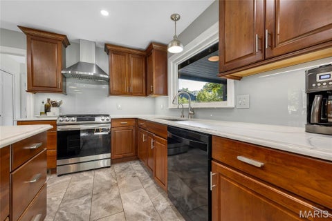 Tiny photo for 332 Ladue Lake Drive, Creve Coeur, MO 63141 (MLS # 26054046)
