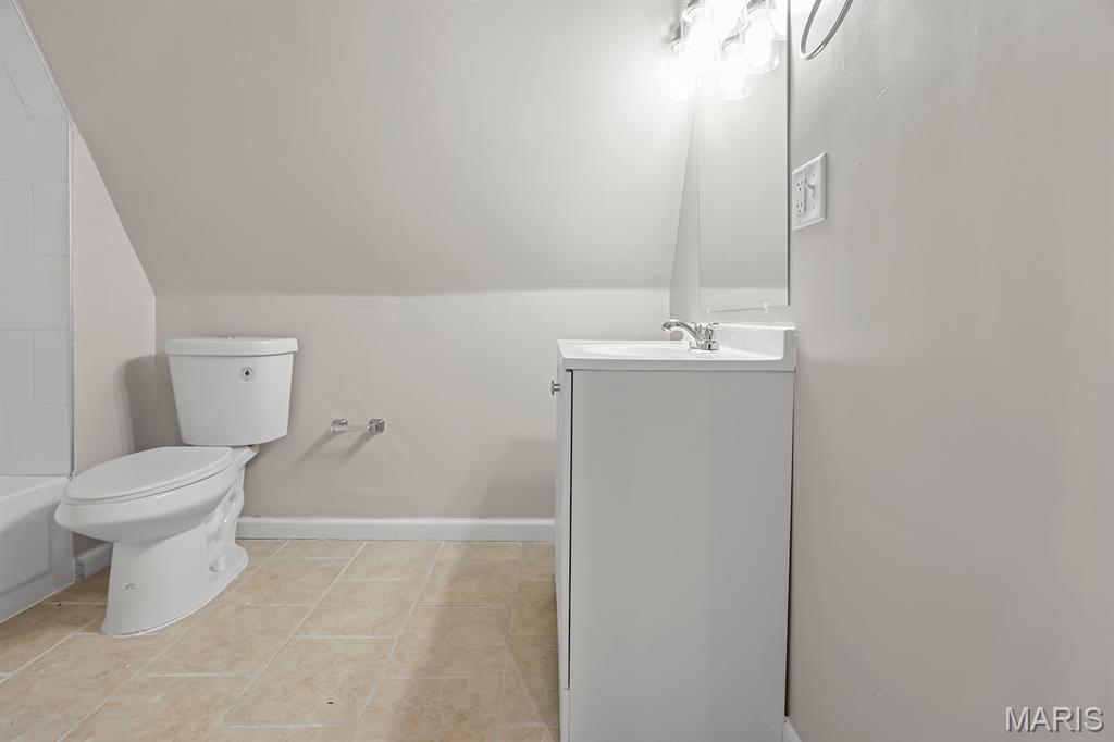 St Louis Commons Add - Residential Income