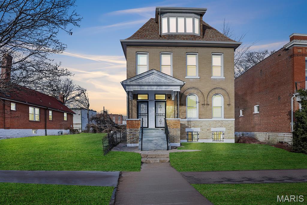 St Louis Commons Add - Residential Income