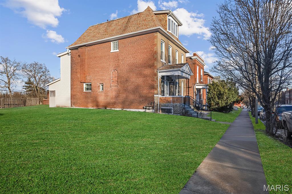 St Louis Commons Add - Residential Income