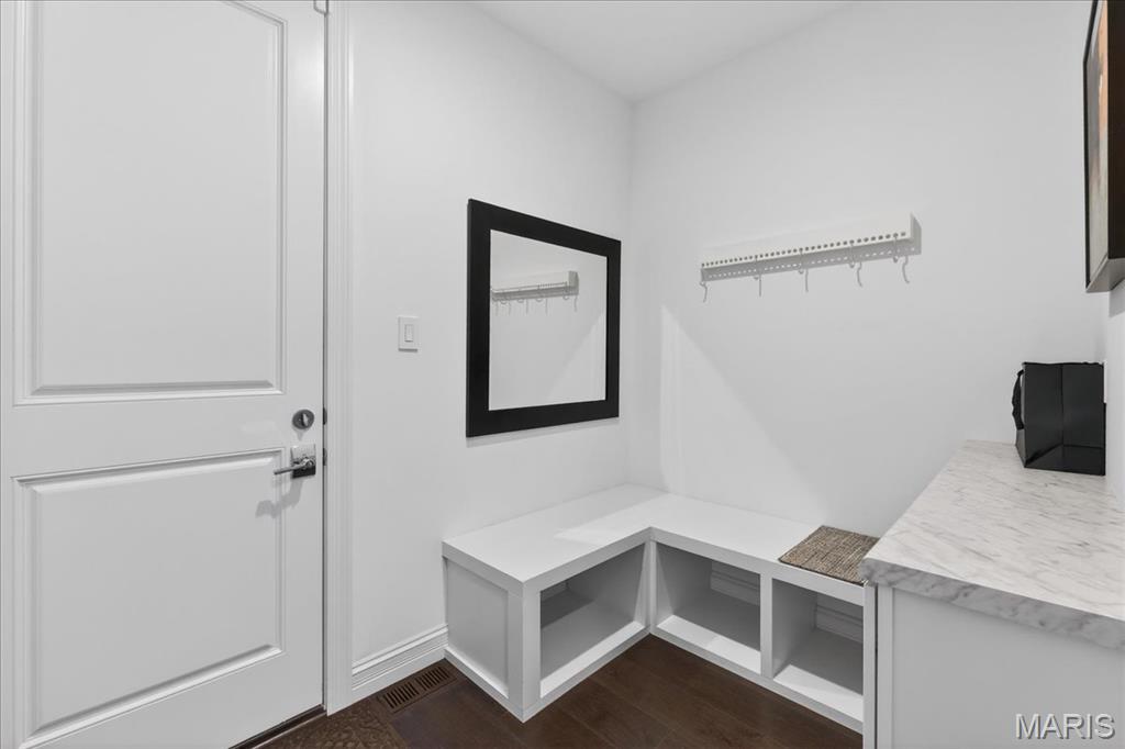 Woods Of Ladue The - Residential