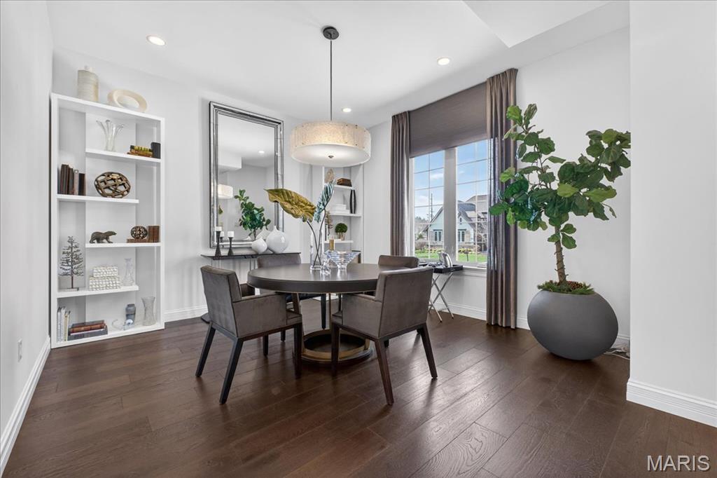 Woods Of Ladue The - Residential