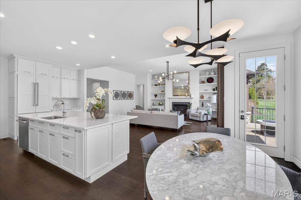 Woods Of Ladue The - Residential