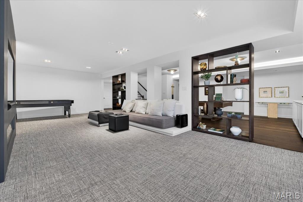 Woods Of Ladue The - Residential