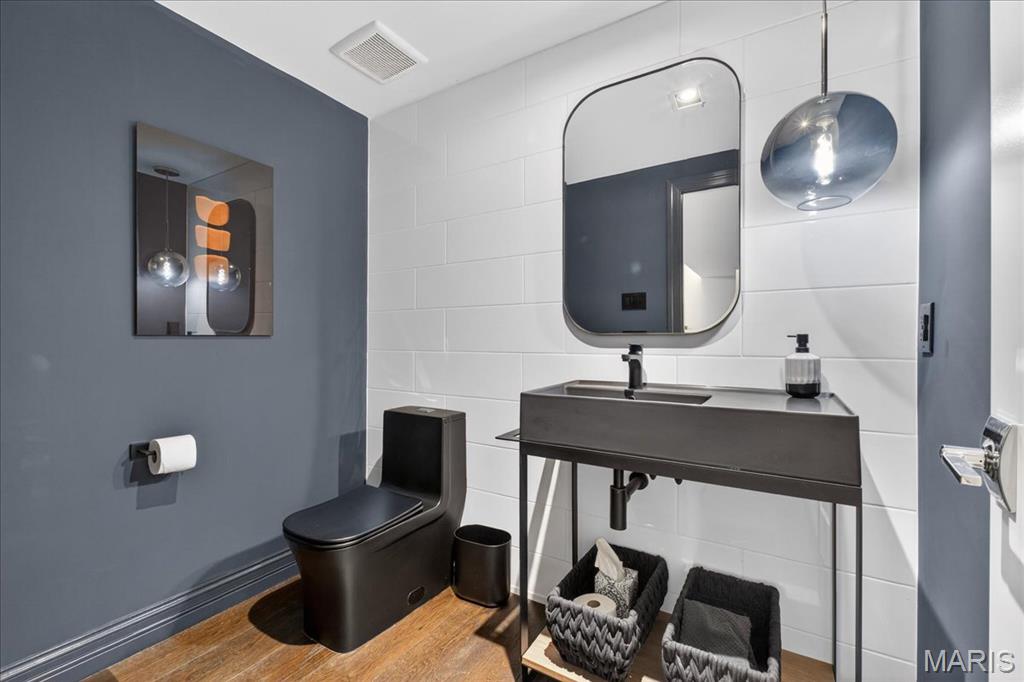 Woods Of Ladue The - Residential