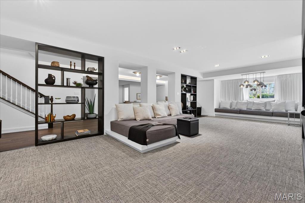 Woods Of Ladue The - Residential