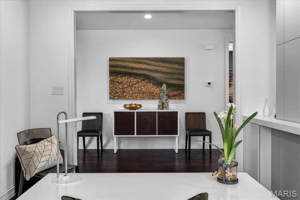 Woods Of Ladue The - Residential