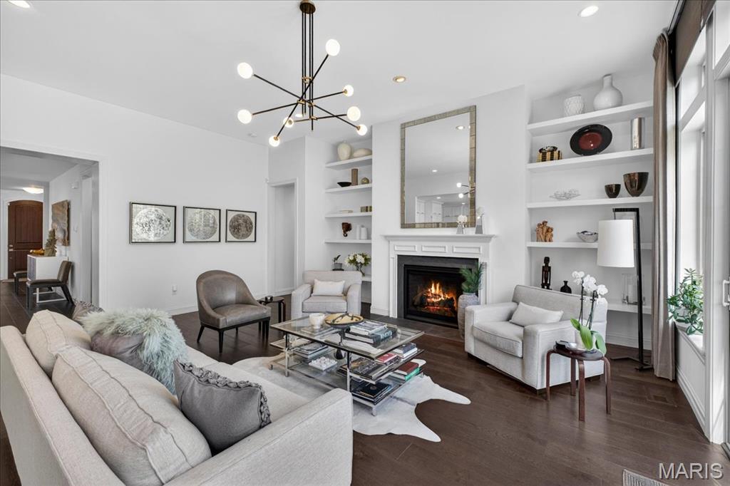 Woods Of Ladue The - Residential