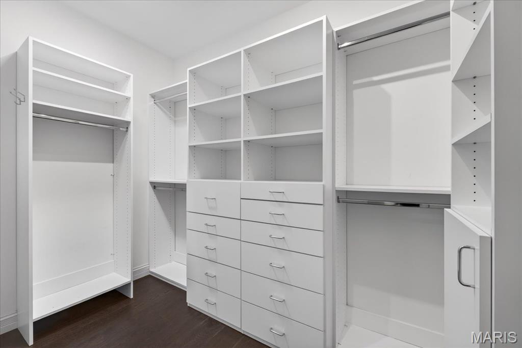 Woods Of Ladue The - Residential