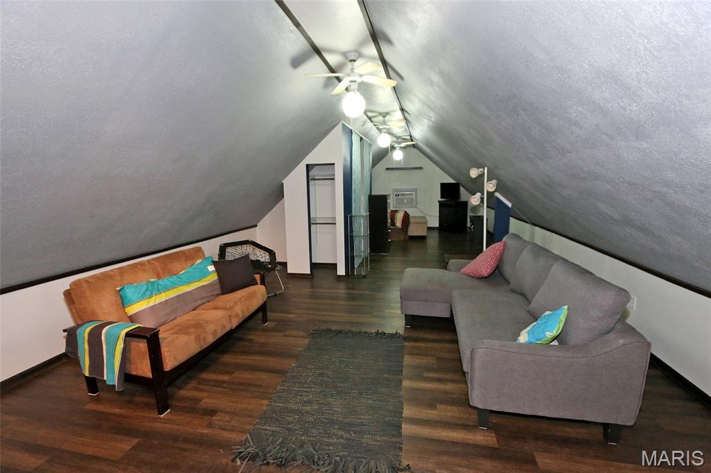 Gravois View - Residential