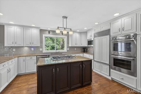 Tiny photo for 1040 Wellington Terrace, Town and Country, MO 63017 (MLS # 26026922)