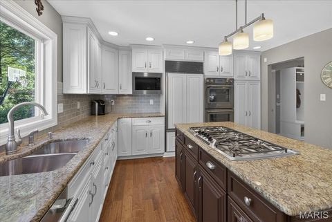 Tiny photo for 1040 Wellington Terrace, Town and Country, MO 63017 (MLS # 26026922)