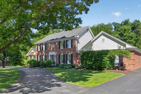 Tiny photo for 1040 Wellington Terrace, Town and Country, MO 63017 (MLS # 26026922)