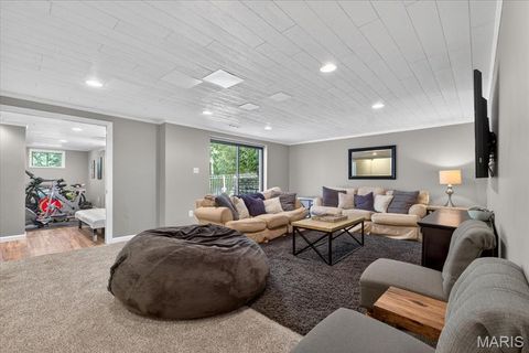 Tiny photo for 1040 Wellington Terrace, Town and Country, MO 63017 (MLS # 26026922)
