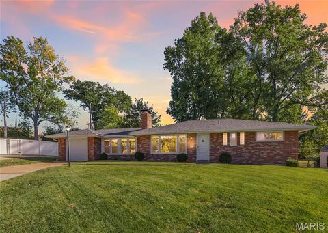 1800 Deborah Drive St Louis MO 63125