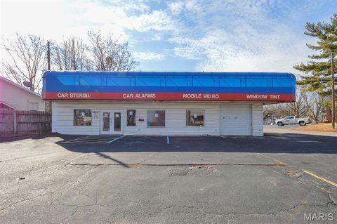 912 Milton Road Alton IL 62002