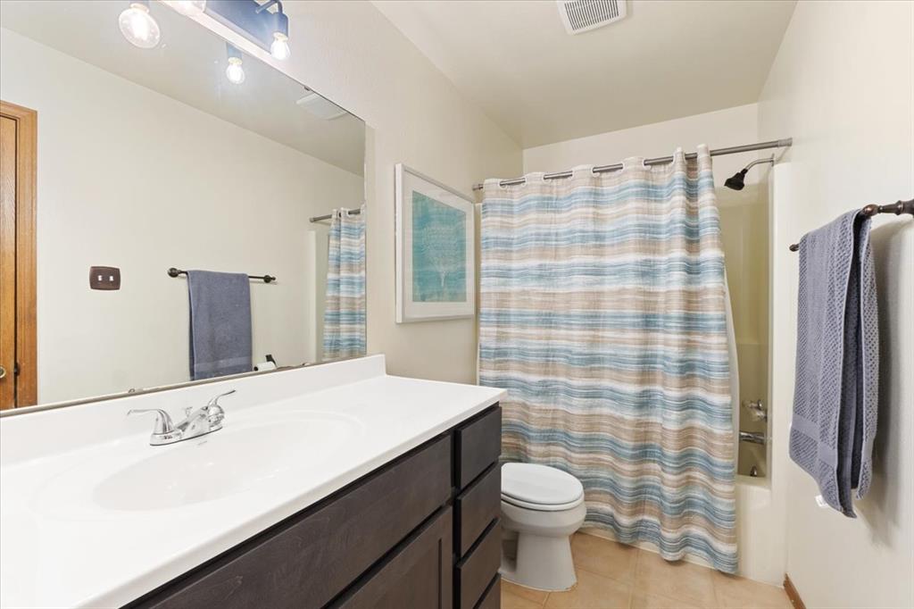 Florissant, Missouri 63031, United States, 1 Bedroom Bedrooms, ,1 BathroomBathrooms,Residential,Pending,137842