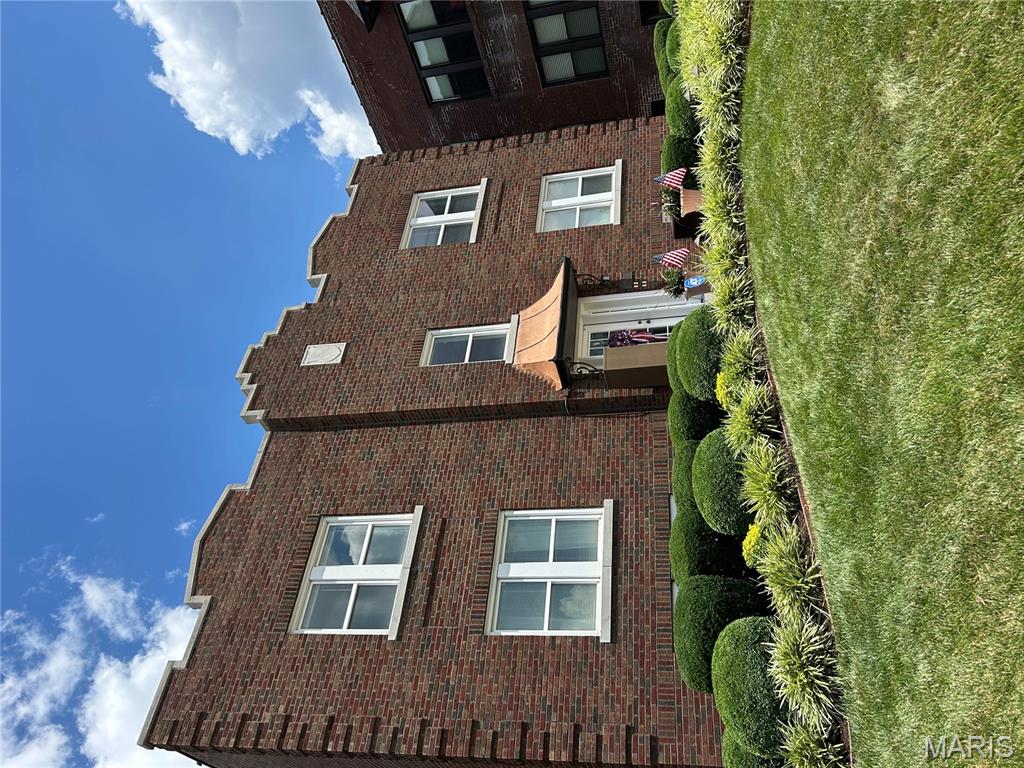 6607 Clayton Road 2E