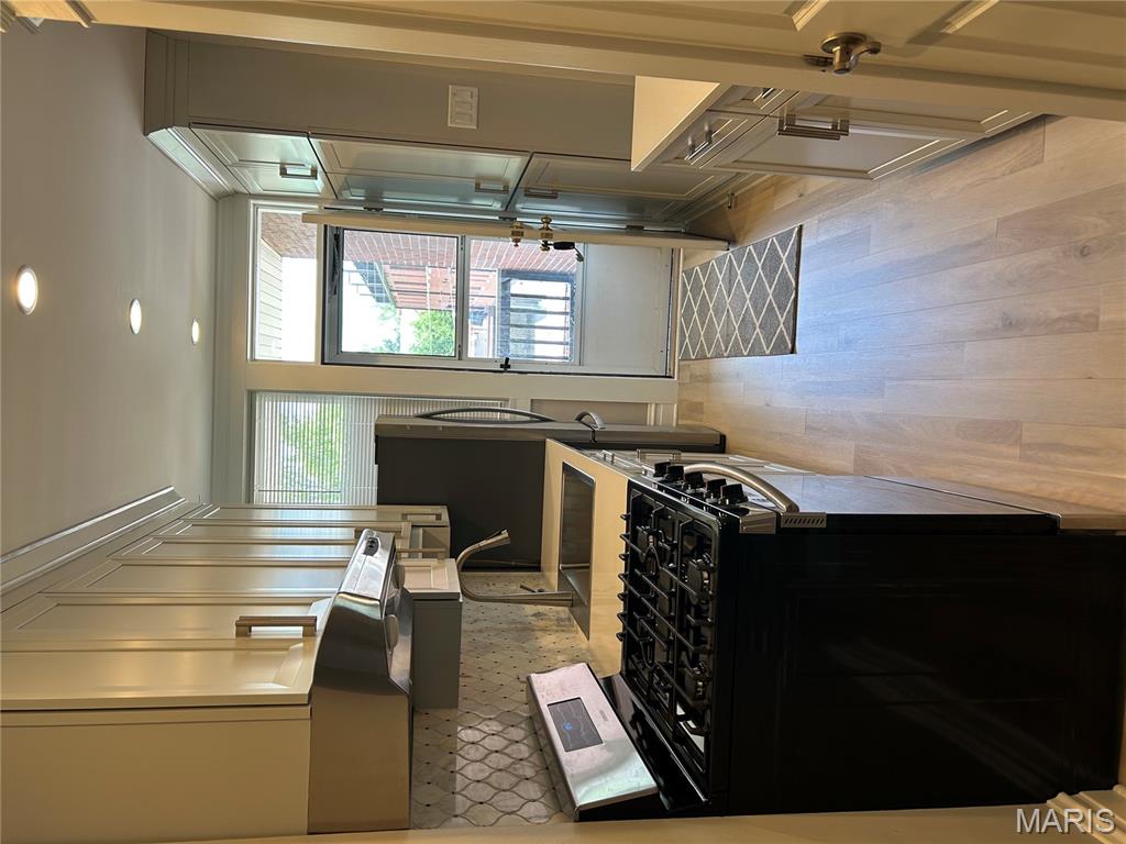 6607 Clayton Road 2E