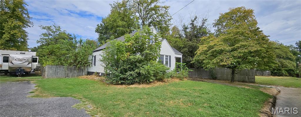 Photo of 213 Danforth Street, Bertrand, MO 63834 (MLS # 26067350)