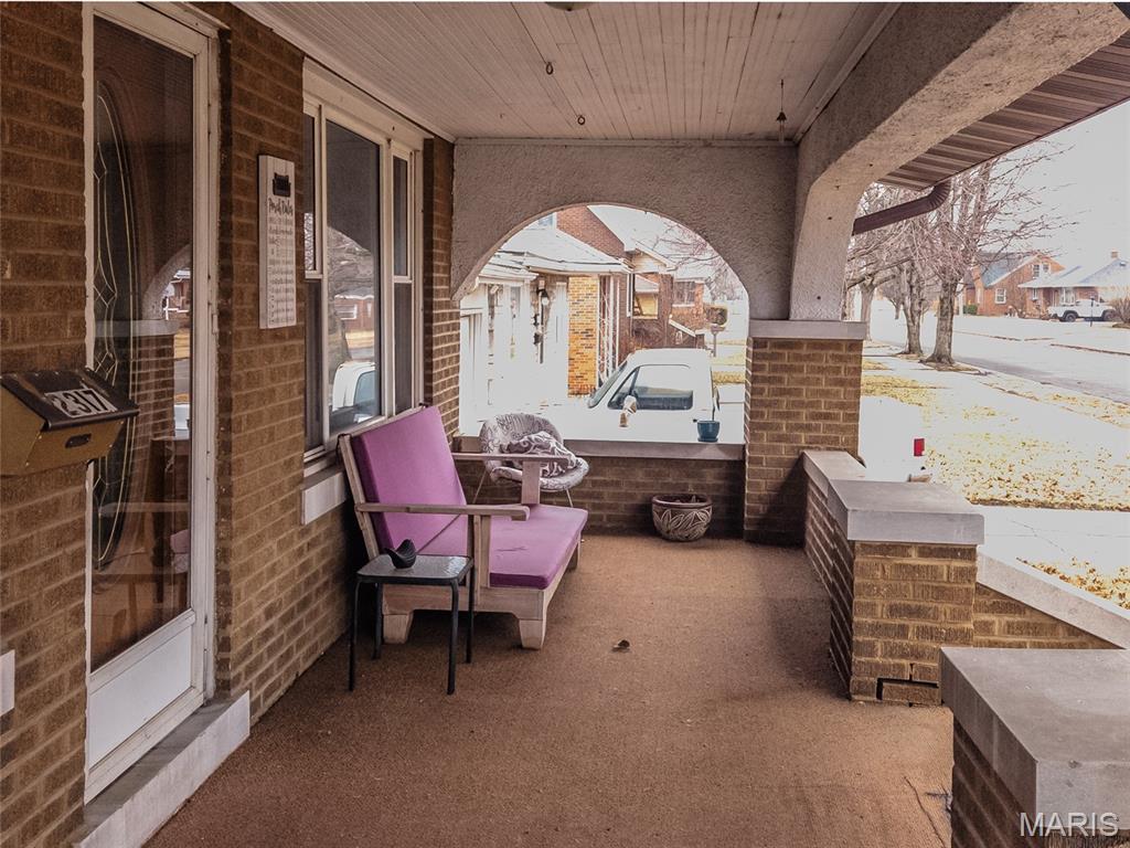 2317 Waterman Avenue