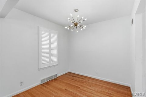 Tiny photo for 714 Brookridge Drive, Webster Groves, MO 63119 (MLS # 25040435)