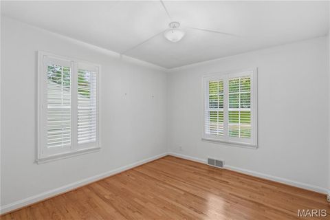 Tiny photo for 714 Brookridge Drive, Webster Groves, MO 63119 (MLS # 25040435)