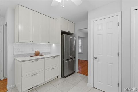 Tiny photo for 714 Brookridge Drive, Webster Groves, MO 63119 (MLS # 25040435)