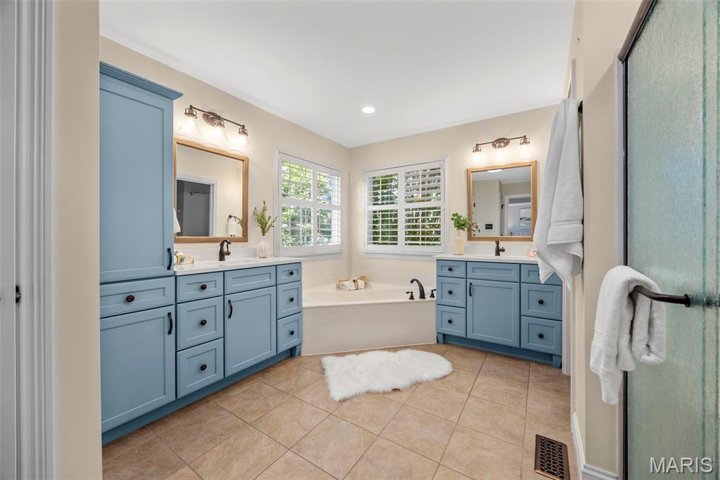 Section 36-45-5 Bdy Adj Aka 241 Reedway - Residential