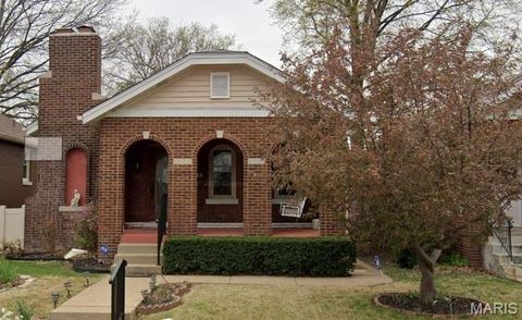Photo of 5728 Holly Hills Avenue, St Louis, MO 63109 (MLS # 25069563)