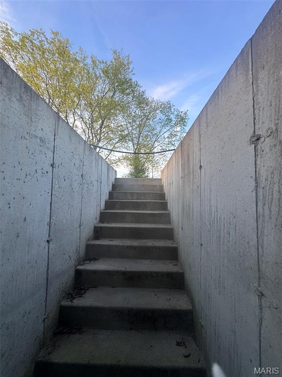 Wolf Crk Xing - Residential