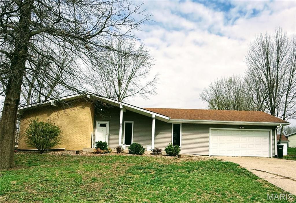 Photo of 603 Fairview Drive, Kirksville, MO 63501 (MLS # 26021076)