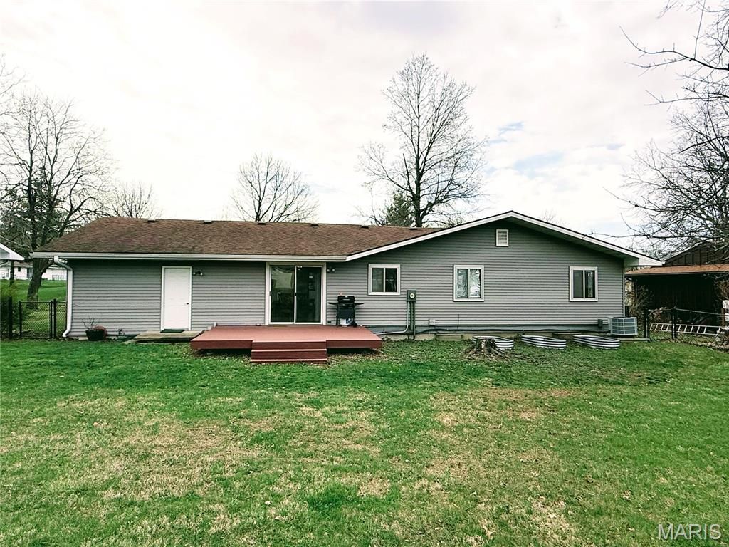 Photo of 603 Fairview Drive, Kirksville, MO 63501 (MLS # 26021076)