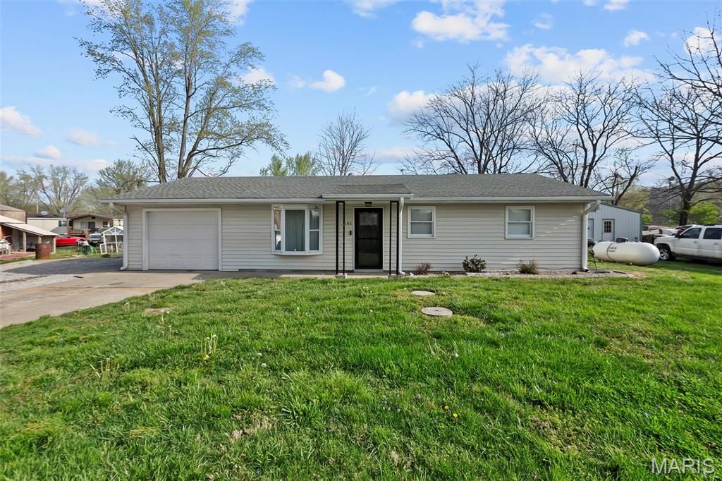 Photo of 186 Oriole Street, Cape Girardeau, MO 63701 (MLS # 26028873)