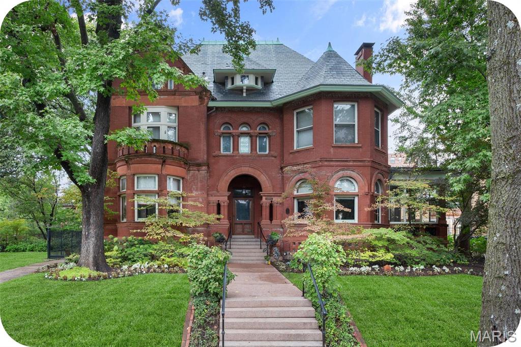 3463 Longfellow Boulevard