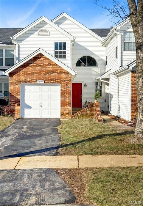 11920 Autumn Lakes Drive Maryland Heights MO 63043