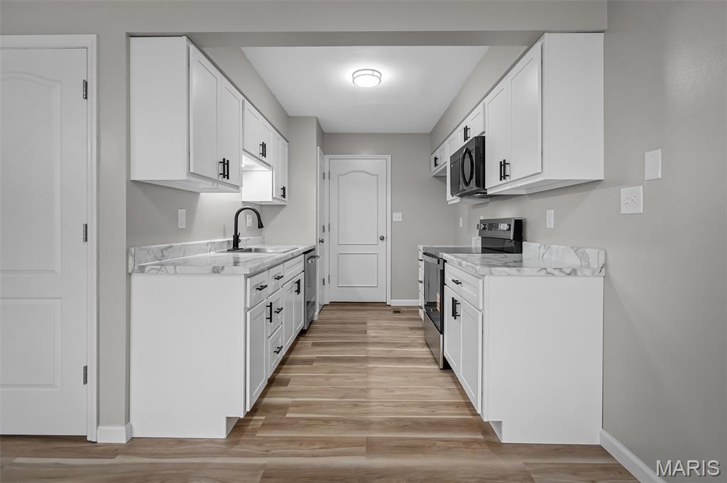 Autumn Lakes Eight Condo - Residential