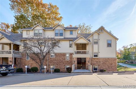 2302 Canyonlands Drive E Maryland Heights MO 63043