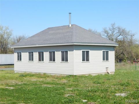 Tiny photo for 11116 Pike 466, Bowling Green, MO 63334 (MLS # 26024702)