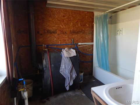 Tiny photo for 11116 Pike 466, Bowling Green, MO 63334 (MLS # 26024702)