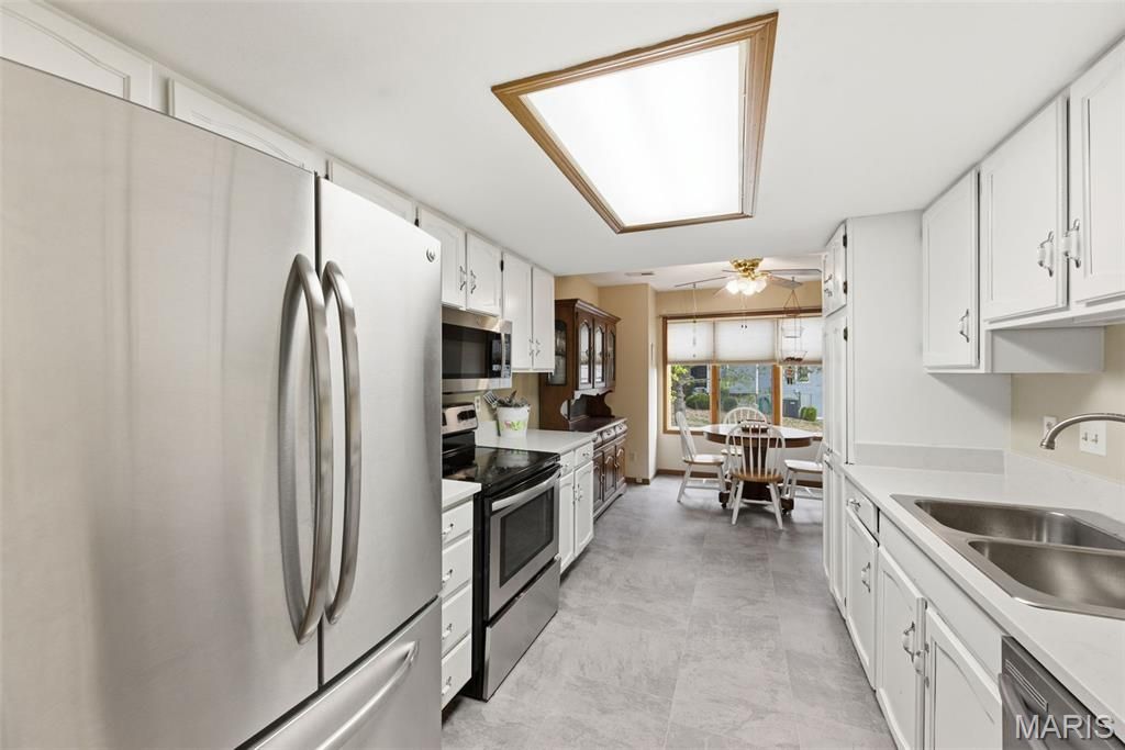 Photo of 605 King Drive #C, St Charles, MO 63303 (MLS # 25070724)