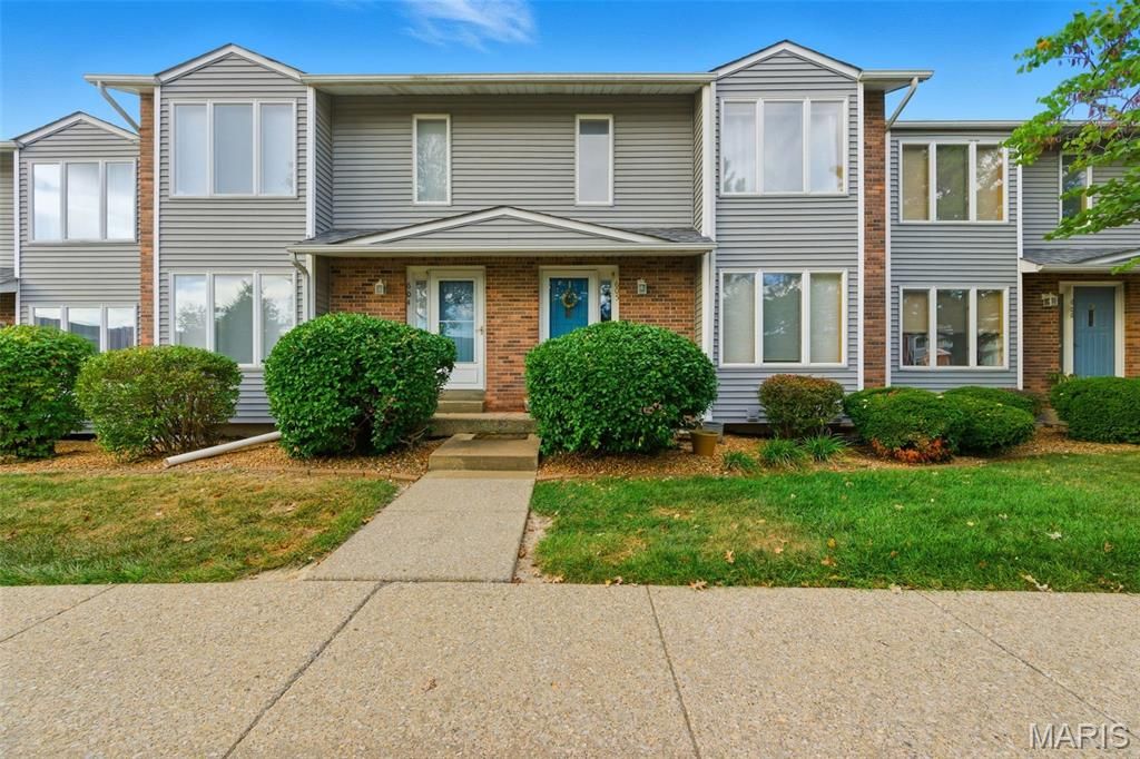 Photo of 605 King Drive #C, St Charles, MO 63303 (MLS # 25070724)