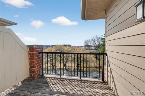 Tiny photo for 123 W Bodley Avenue #303, Kirkwood, MO 63122 (MLS # 26015293)