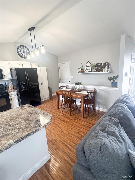 Twelve Oaks - Residential