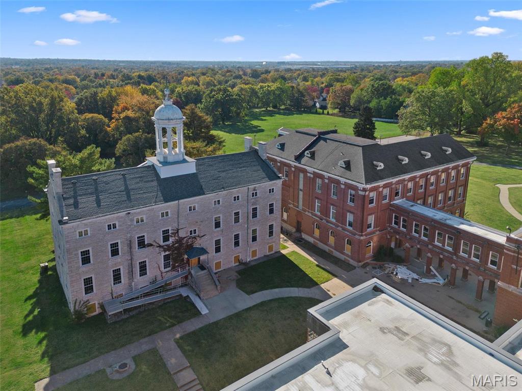 700 Howdershell Road