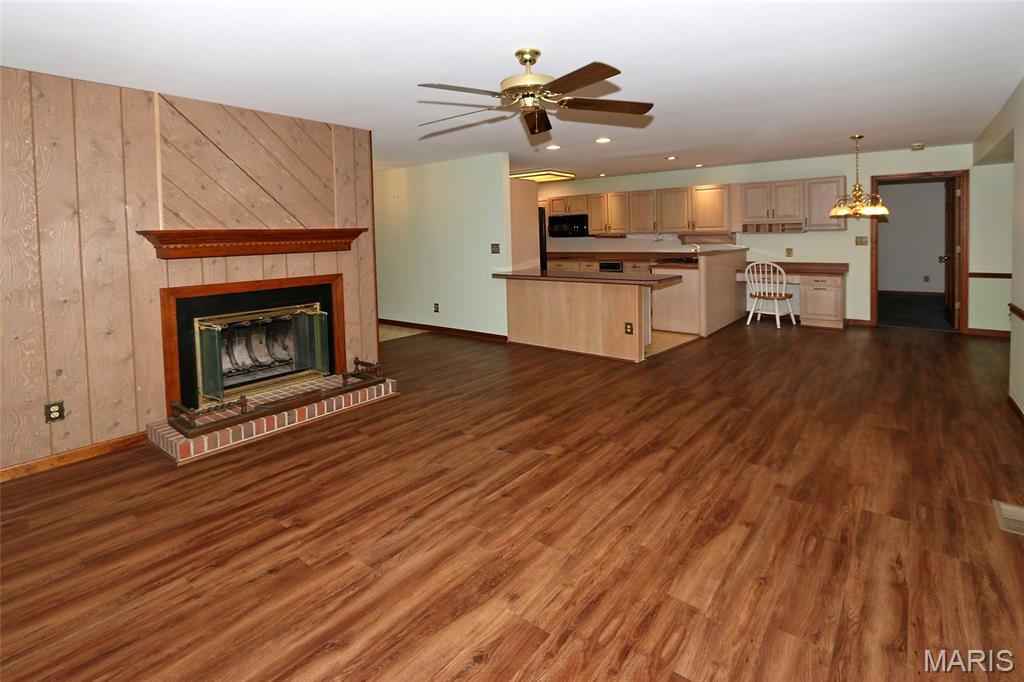 7 W North Street