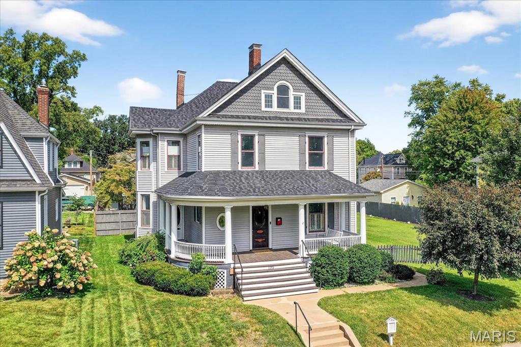 St Charles, Missouri 63301, United States, 4 Bedrooms Bedrooms, ,3 BathroomsBathrooms,Residential,Pending,208288