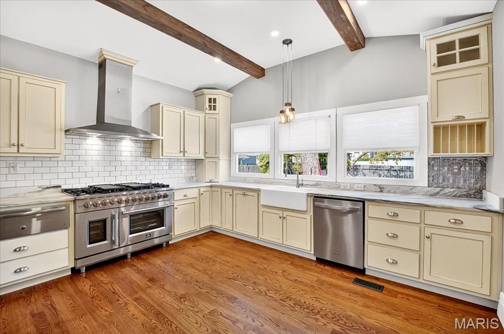 St Charles, Missouri 63301, United States, 4 Bedrooms Bedrooms, ,3 BathroomsBathrooms,Residential,Pending,208288