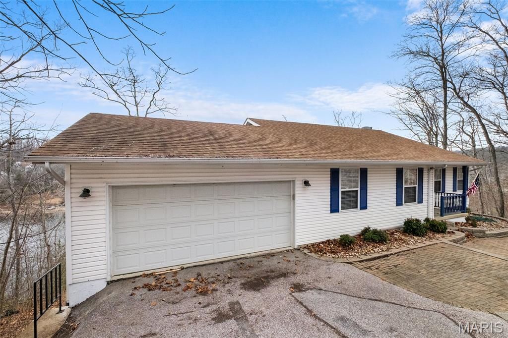 Photo of 1355 S Lake Sherwood Drive, Marthasville, MO 63357 (MLS # 25079859)