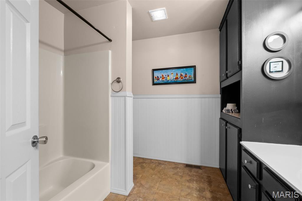 Lake Sherwood Estates - Residential